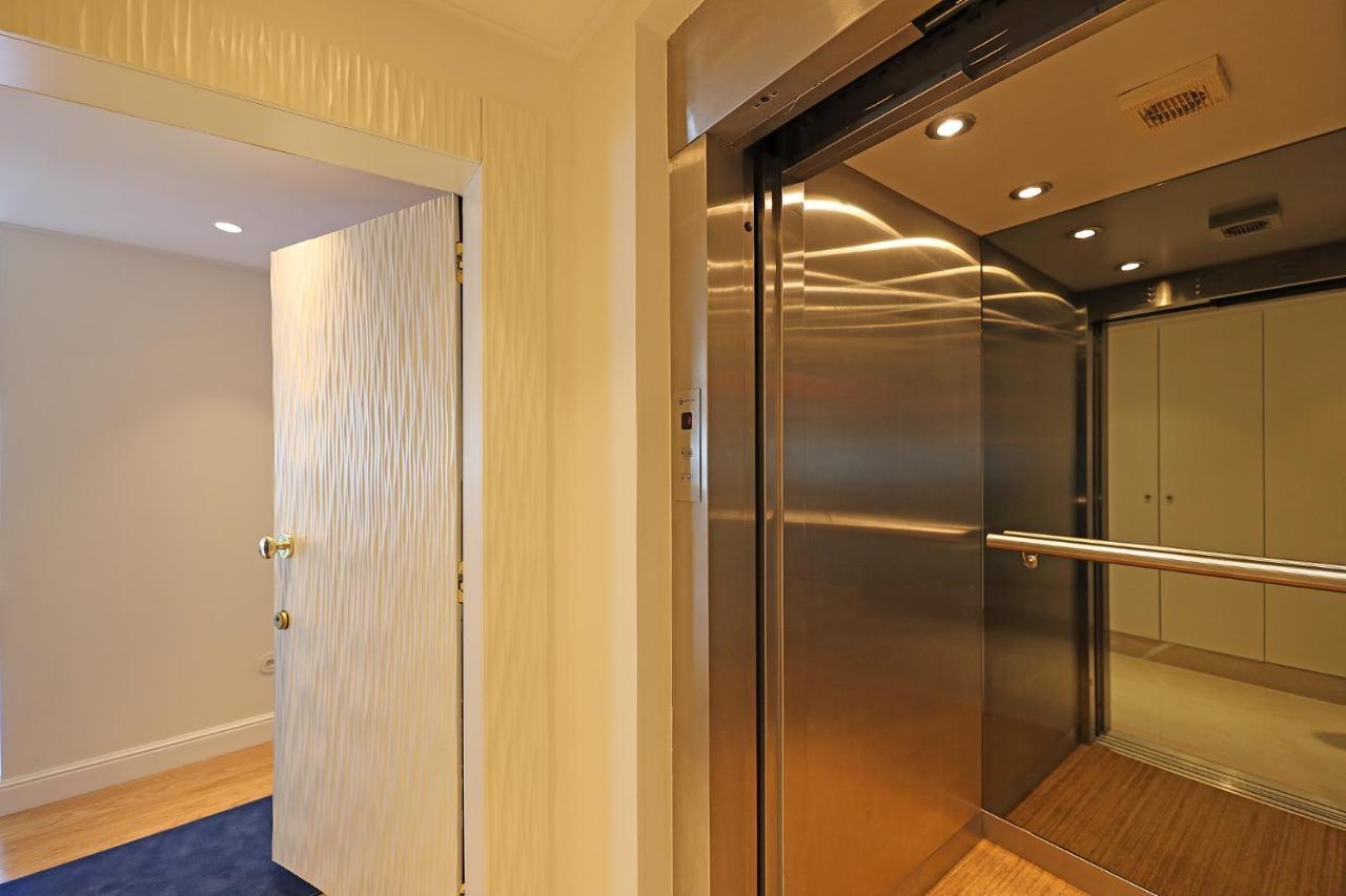 Flh Porto Clerigos Luxury Apartments Eksteriør billede